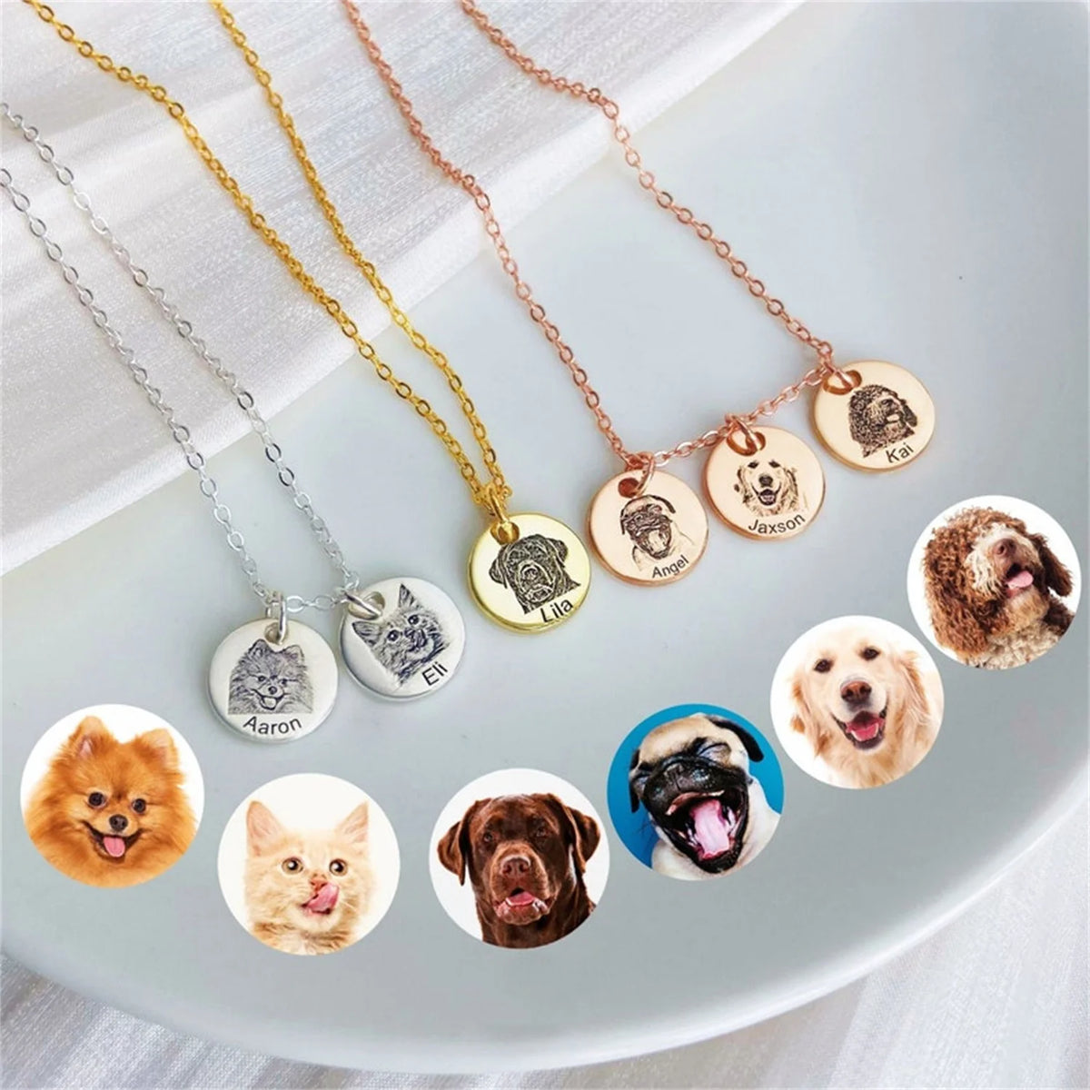 Collier avec médaillon portrait d'animal gravé